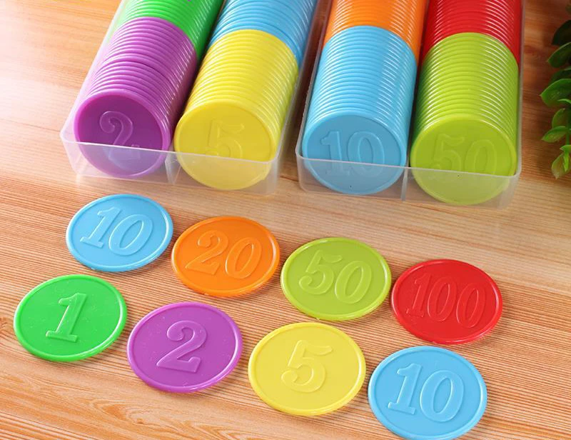 80個入りプラスチックチップコインセット 学習用通貨 マルチ - Board Game Sequence のレビューと価格