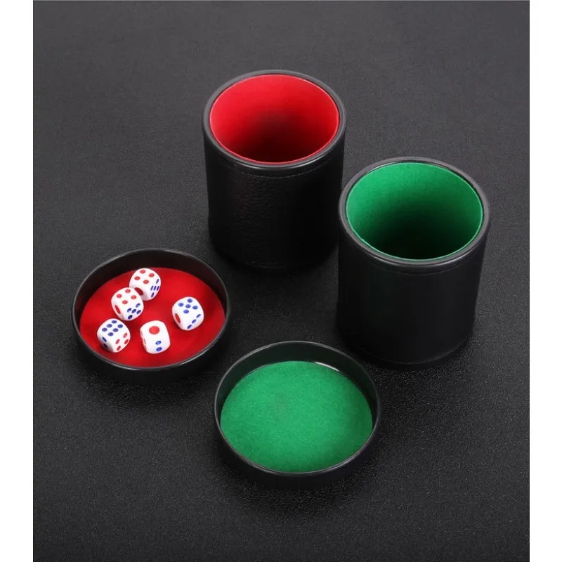 蓋付きダイスカップセット - 緑/赤のフェルト裏地、嘘つきダ - Board Game Yahtzee のレビューと価格